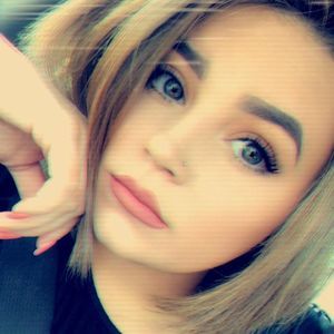 Meet your Posher, Sabrina